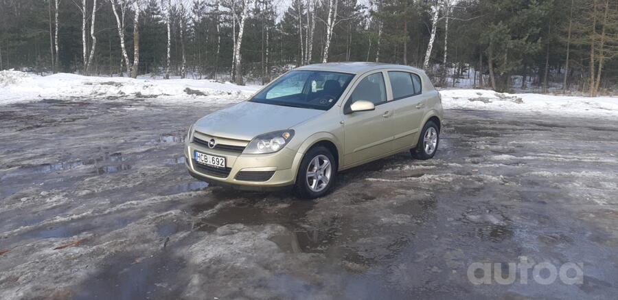 Opel Astra H Hatchback