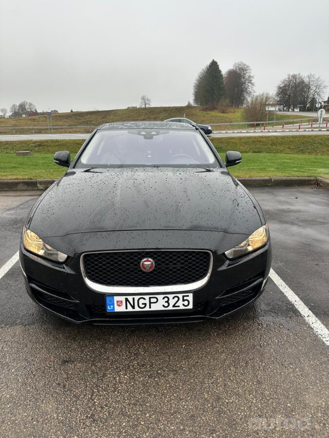 Jaguar XE 1 generation