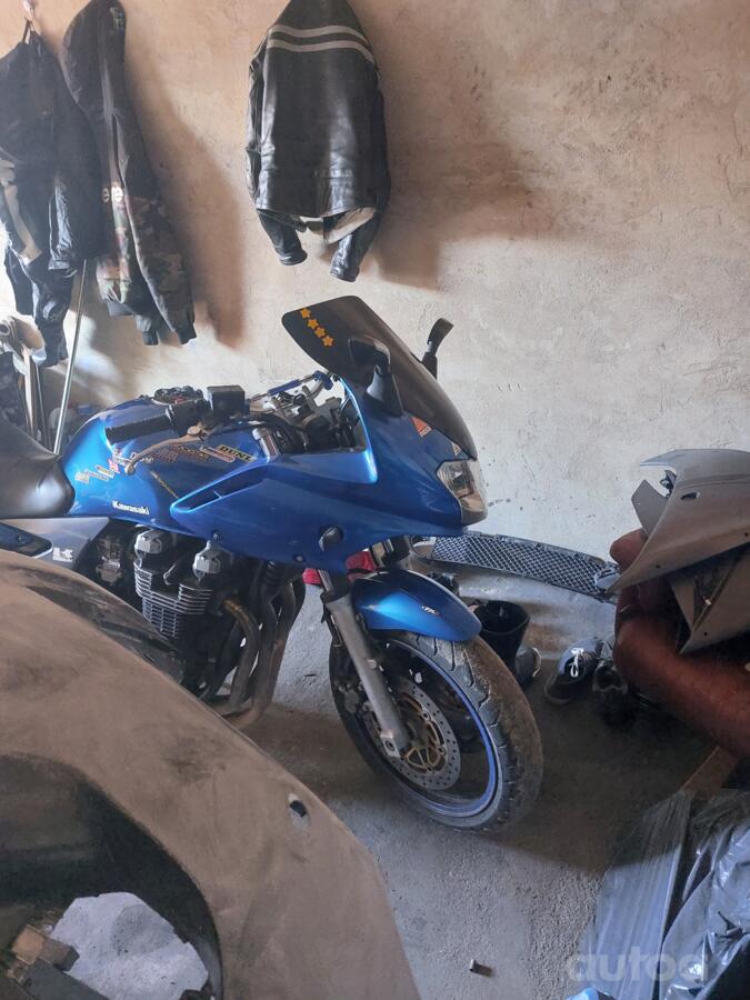 Kawasaki ZR