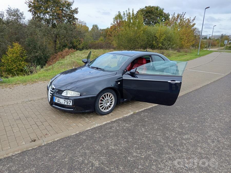 Alfa Romeo GT 937 Coupe