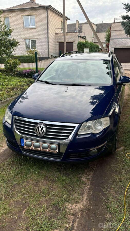 Volkswagen Passat B6 wagon 5-doors