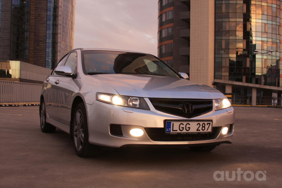 Honda Accord 8 generation Sedan 4-doors