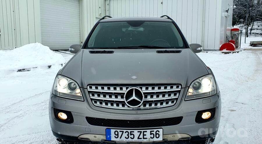 Mercedes-Benz M-Class W164 Crossover 5-doors