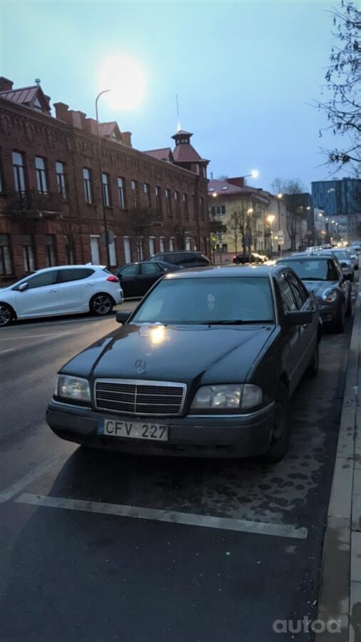 Mercedes-Benz C-Class W202/S202 Sedan