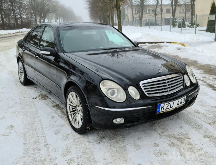 Mercedes-Benz E-Class W211 Sedan