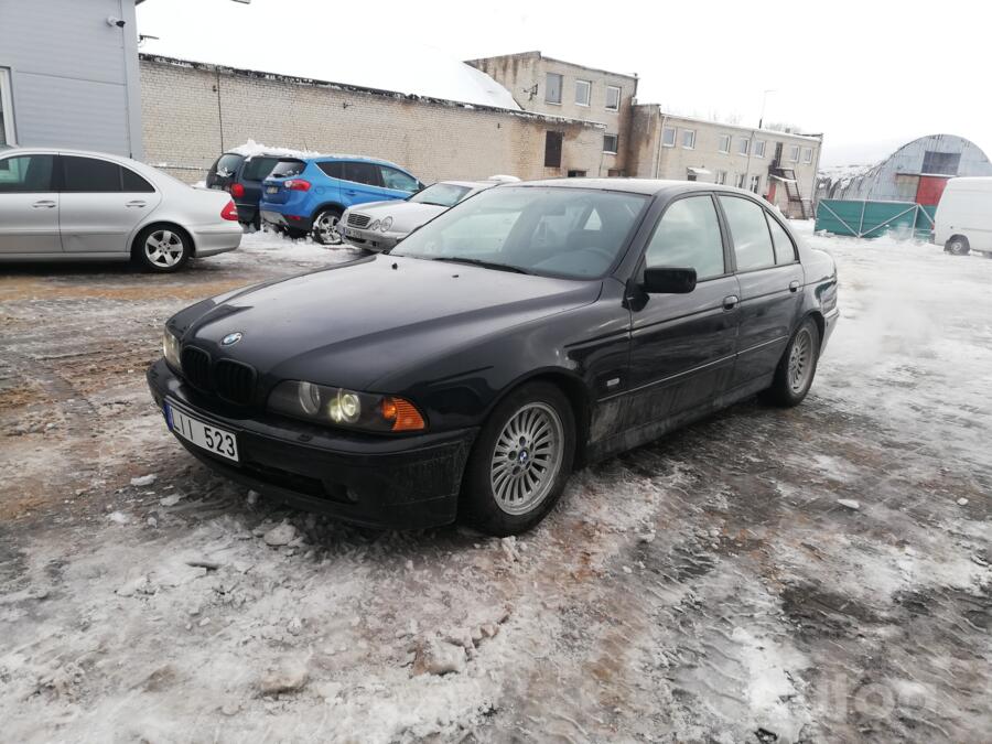 BMW 5 Series E39 Sedan 4-doors