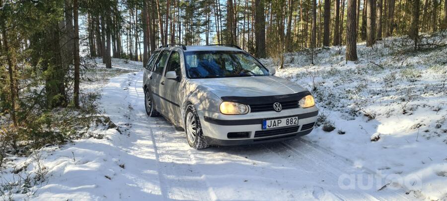 Volkswagen Golf 4 generation wagon
