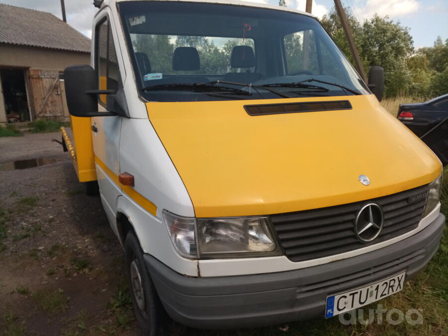 Mercedes-Benz V-Class W638 Minivan