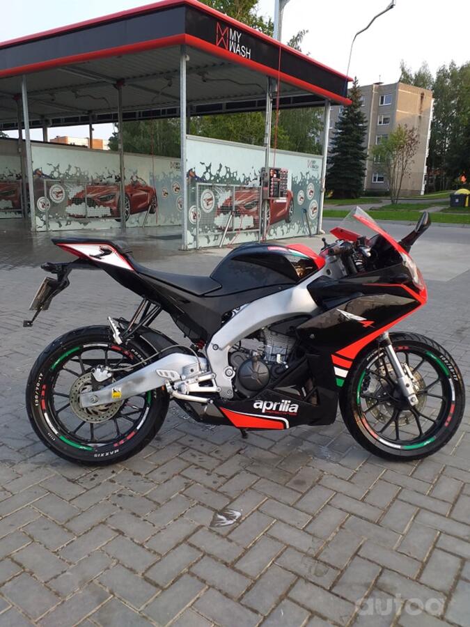 Aprilia RS