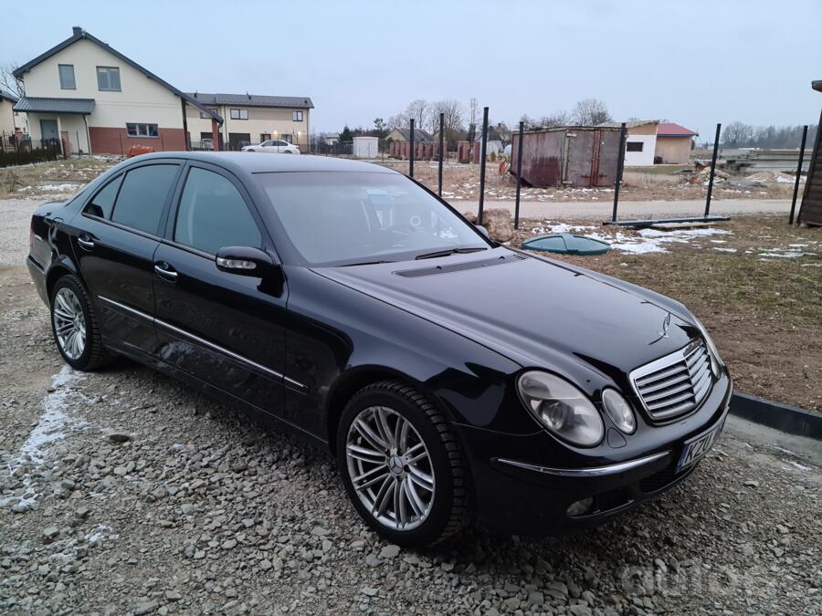 Mercedes-Benz E-Class W211 Sedan