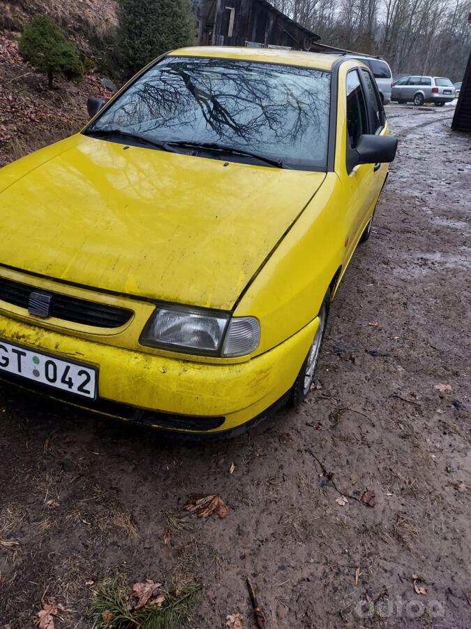 SEAT Ibiza 2 generation Hatchback 5-doors