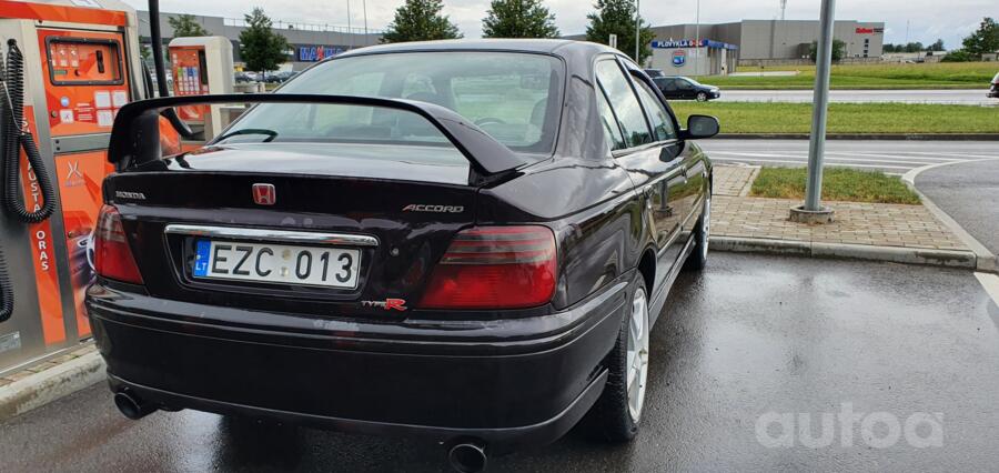 Honda Accord 6 generation Sedan