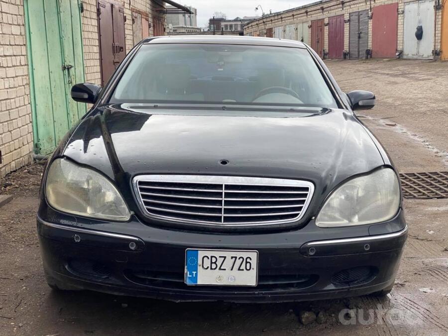 Mercedes-Benz S-Class W220 Sedan Long