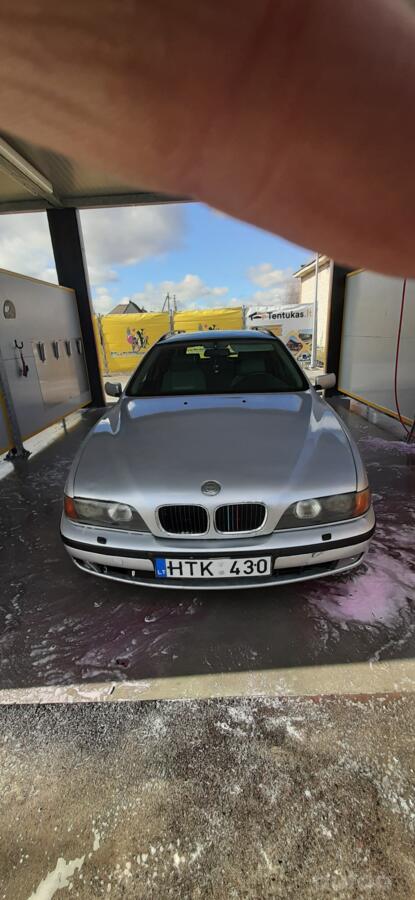 BMW 5 Series E39 Touring wagon