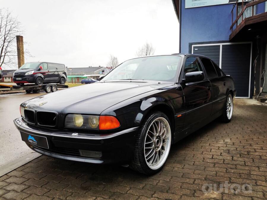 BMW 7 Series E38 Sedan