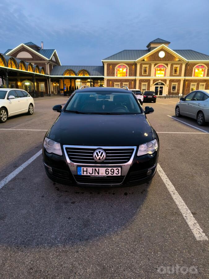 Volkswagen Passat B6 wagon 5-doors