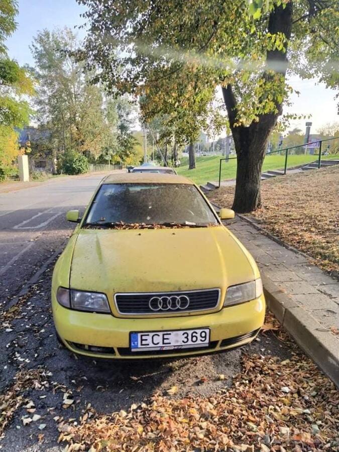 Audi A4 B5 Avant wagon 5-doors