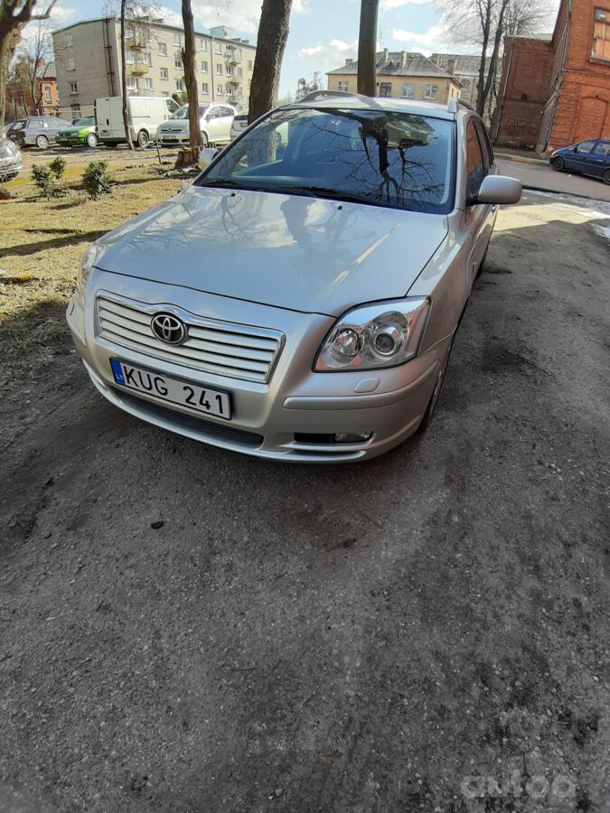 Toyota Avensis 2 generation wagon