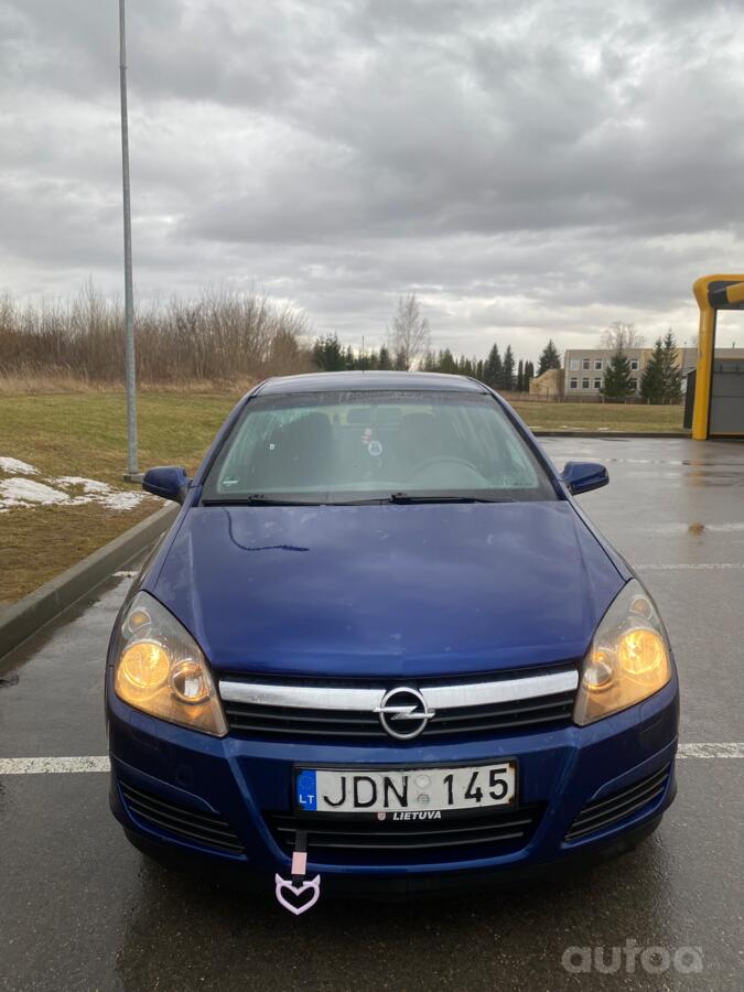 Opel Astra H Hatchback