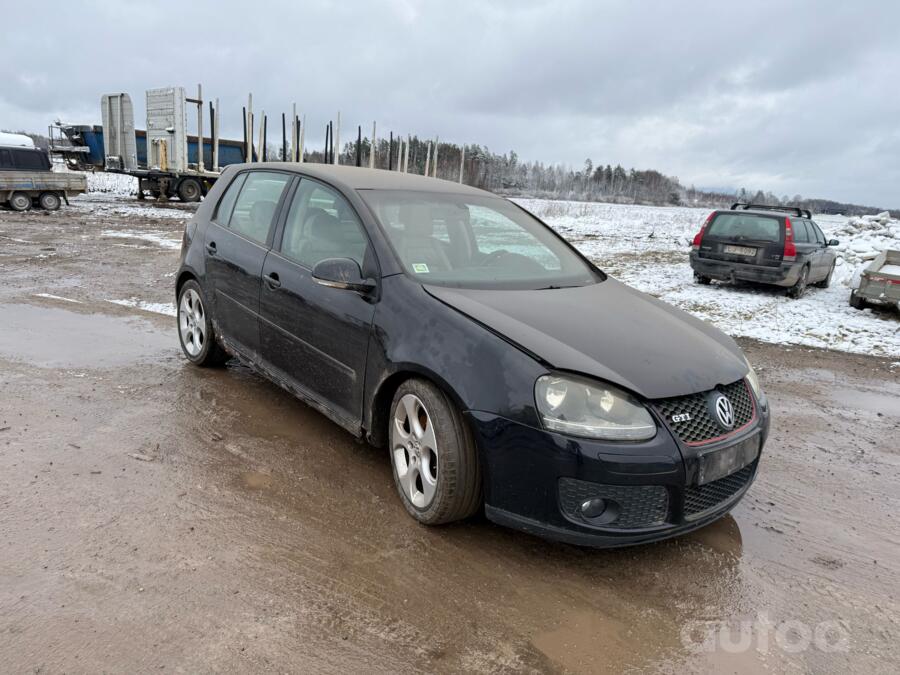Volkswagen Golf GTI 5 generation