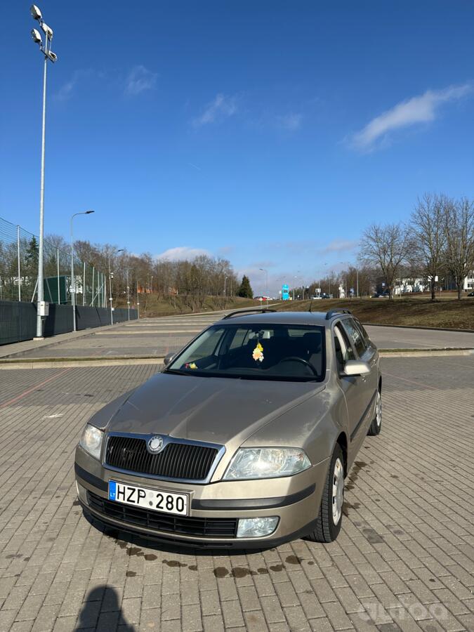 Skoda Octavia 2 generation Combi wagon 5-doors