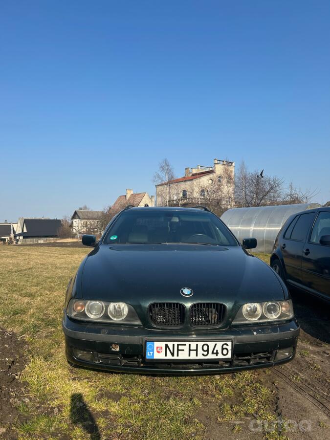 BMW 5 Series E39 Touring wagon