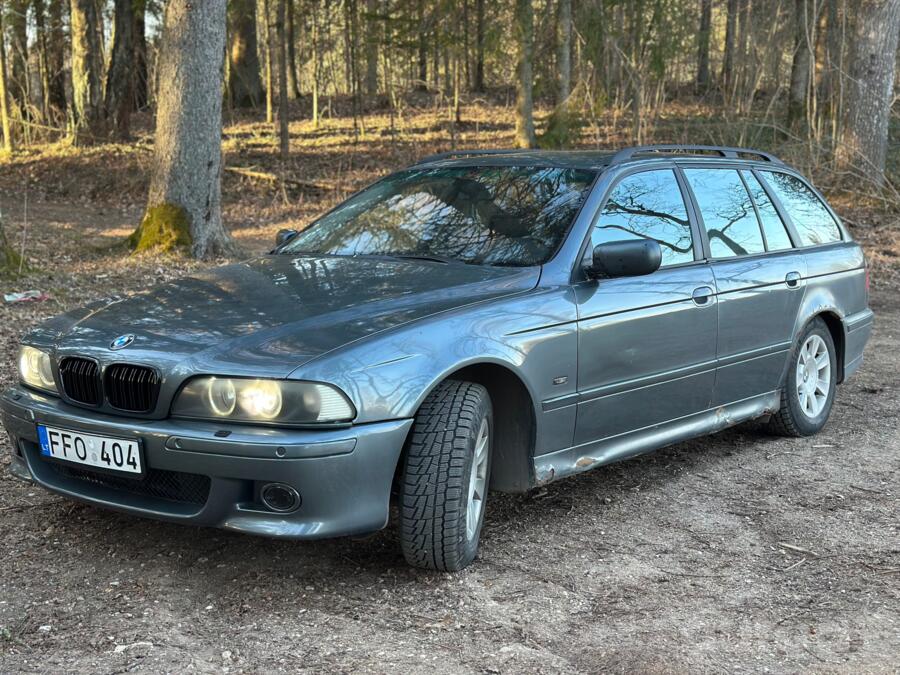 BMW 5 Series E39 Touring wagon