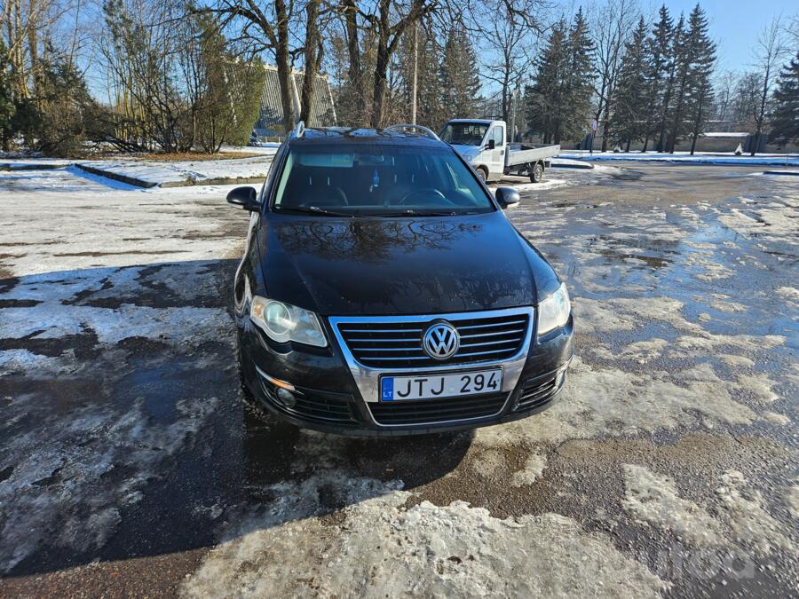 Volkswagen Passat Variant 1 generation wagon (5 doors)