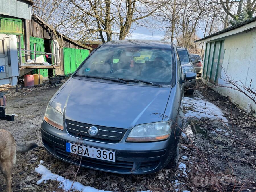 Fiat Idea 1 generation Minivan