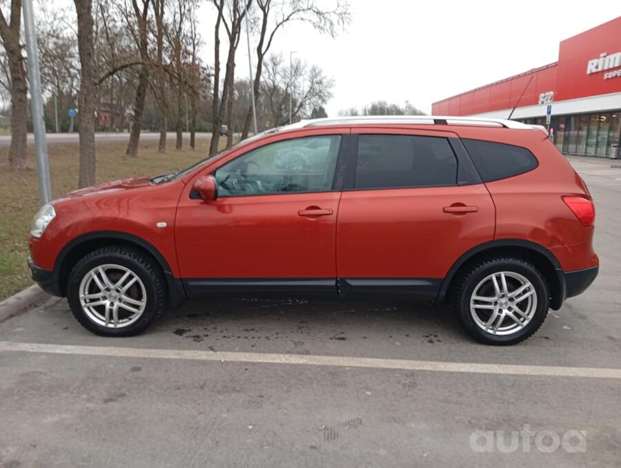 Nissan Qashqai+2 1 generation