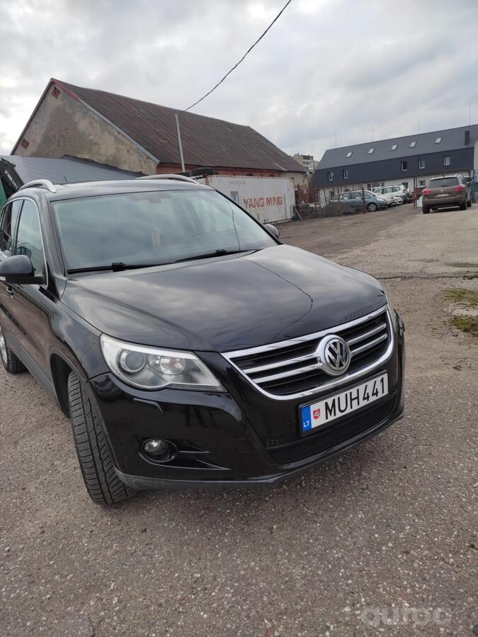 Volkswagen Tiguan 1 generation Crossover
