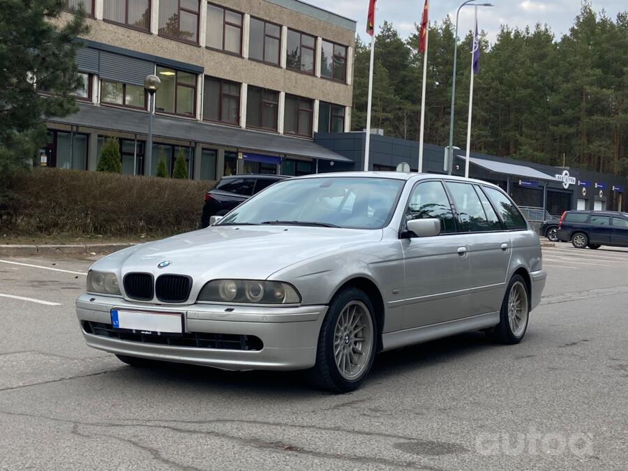 BMW 5 Series E39 Touring wagon