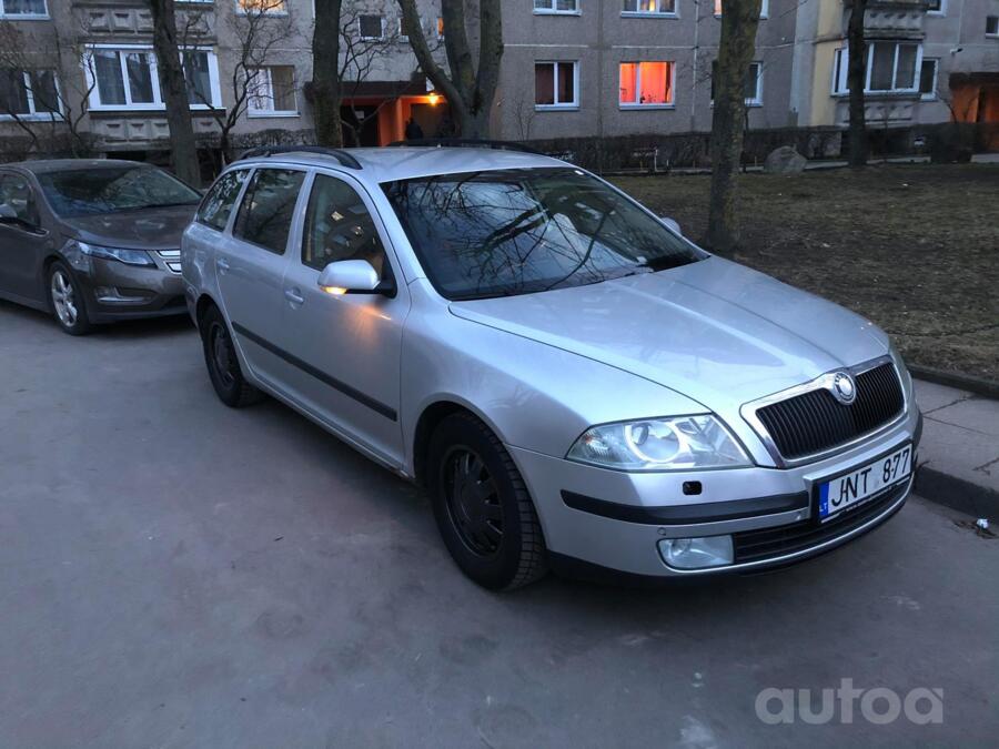Skoda Octavia 2 generation Combi wagon 5-doors