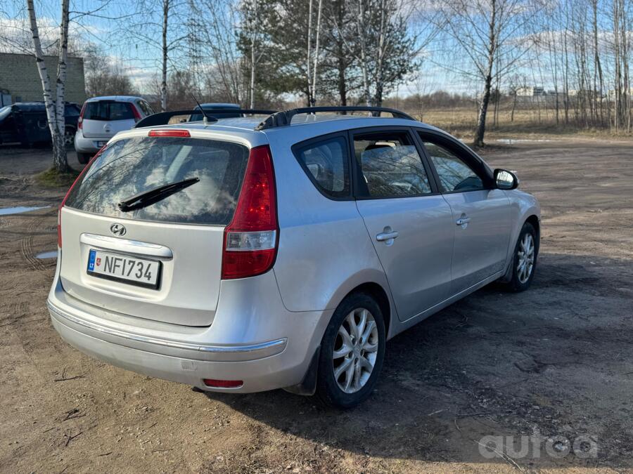 Hyundai i30 FD wagon 5-doors