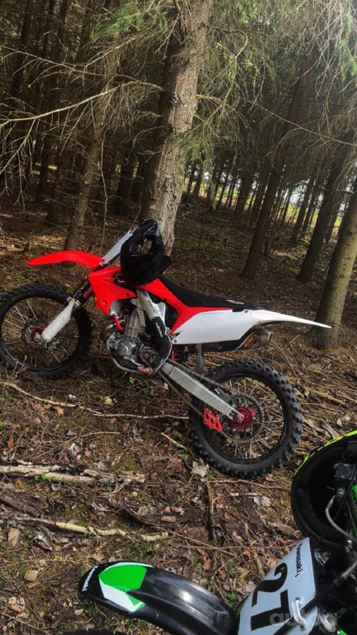 Honda CRF