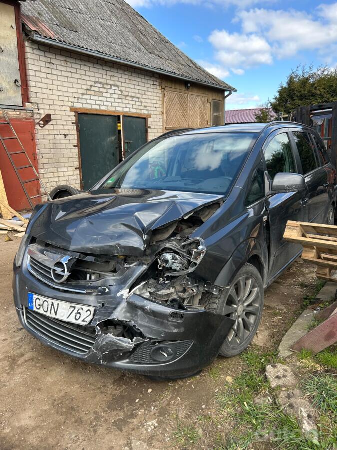 Opel Zafira B Minivan 5-doors