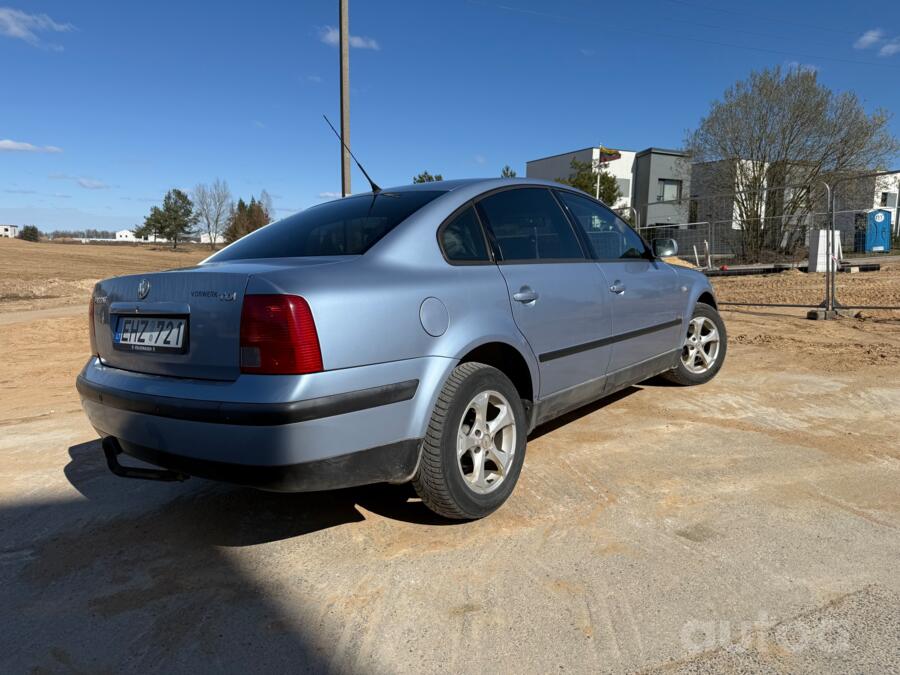 Volkswagen Passat B5 Sedan 4-doors