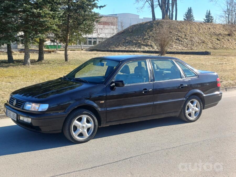 Volkswagen Passat B4 Sedan