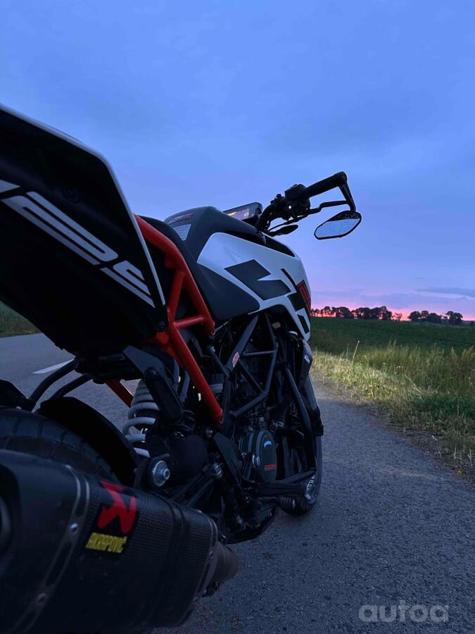 KTM Duke