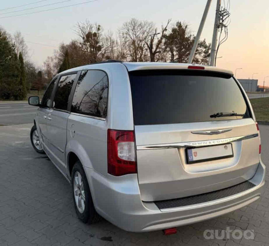 Chrysler Town and Country