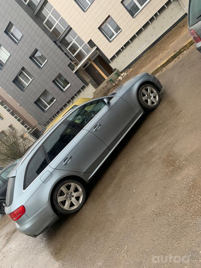 Audi A4 B8/8K wagon 5-doors