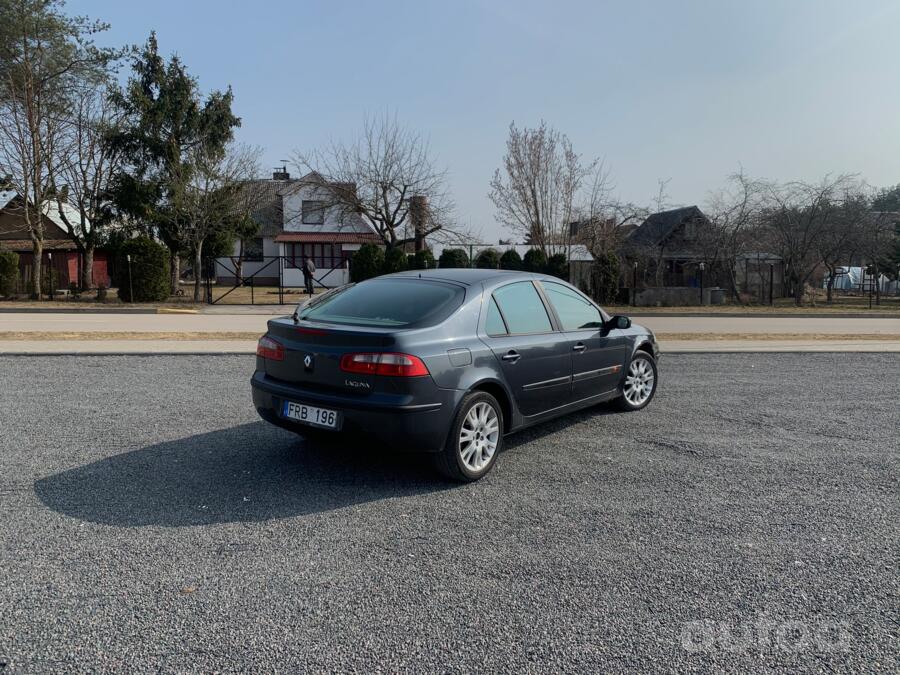 Renault Laguna 2 generation Liftback