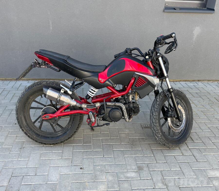Kymco K-Pipe