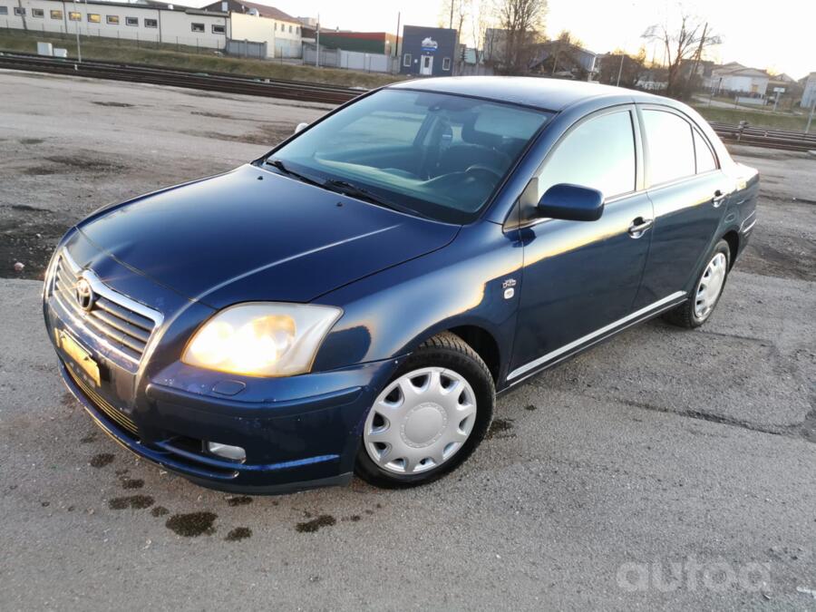 Toyota Avensis 2 generation Sedan