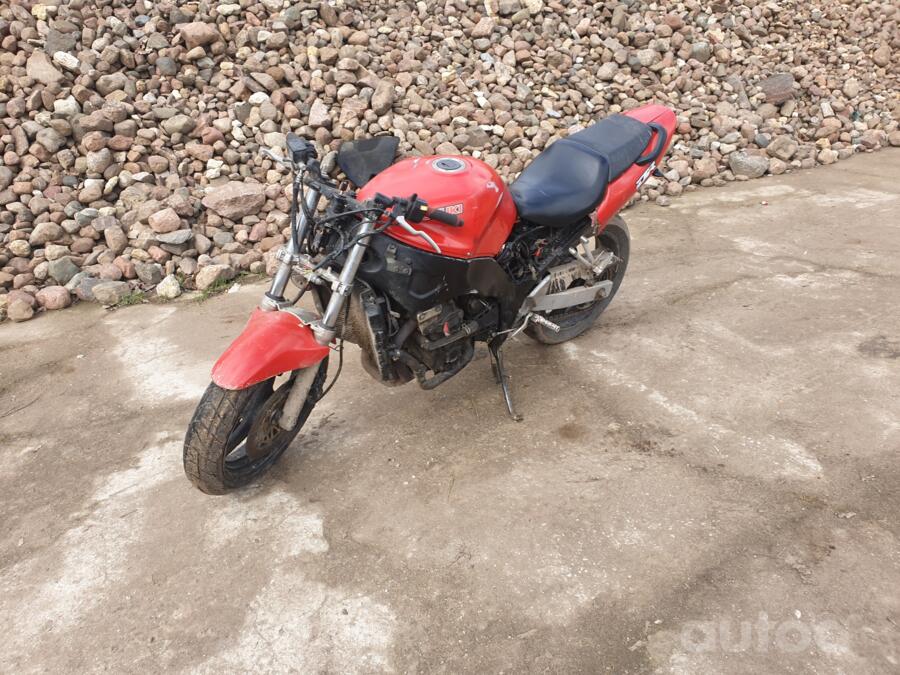 Suzuki RF