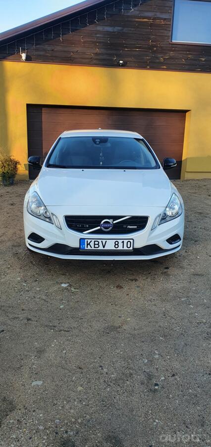 Volvo S60 2 generation Sedan