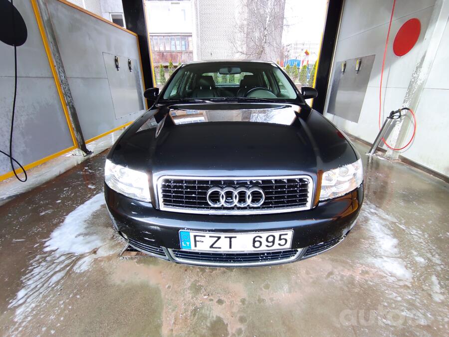 Audi A4 B6 Sedan