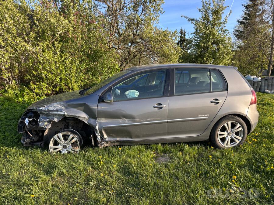 Volkswagen Golf 5 generation Hatchback 5-doors