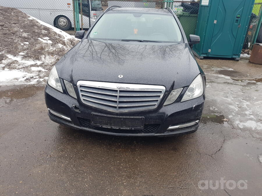 Mercedes-Benz E-Class E 220 wagon