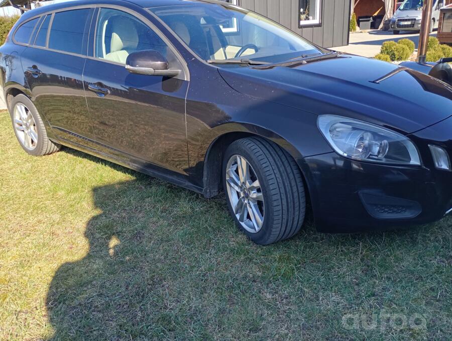 Volvo V60 1 generation wagon